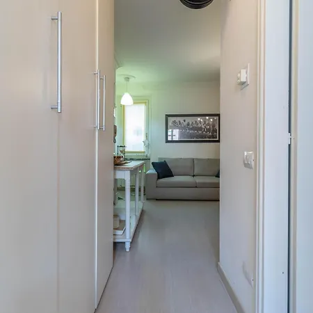 Apartment Lovely Lecco